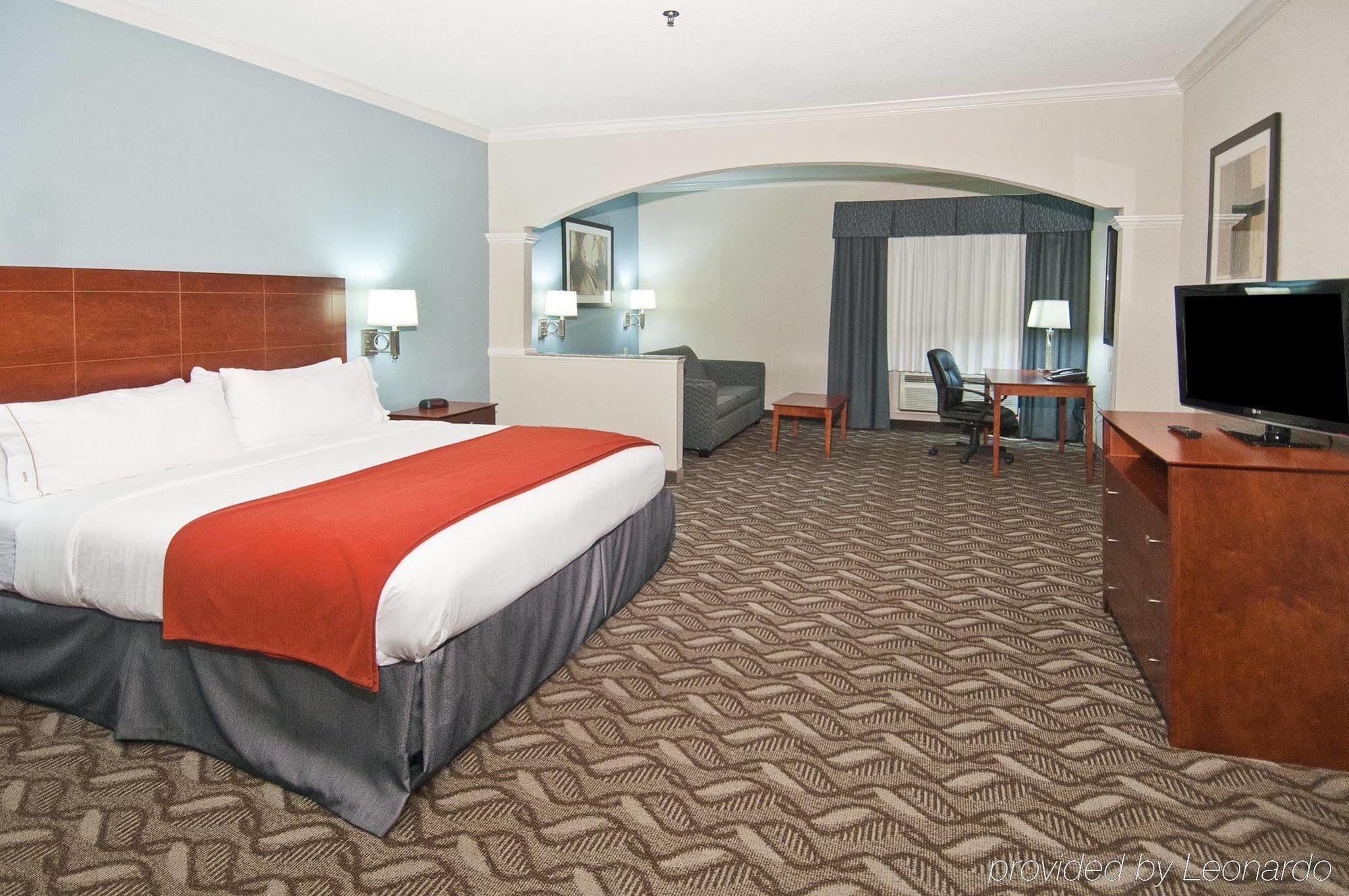Holiday Inn Express Hotel And Suites Lake Charles By Ihg Экстерьер фото